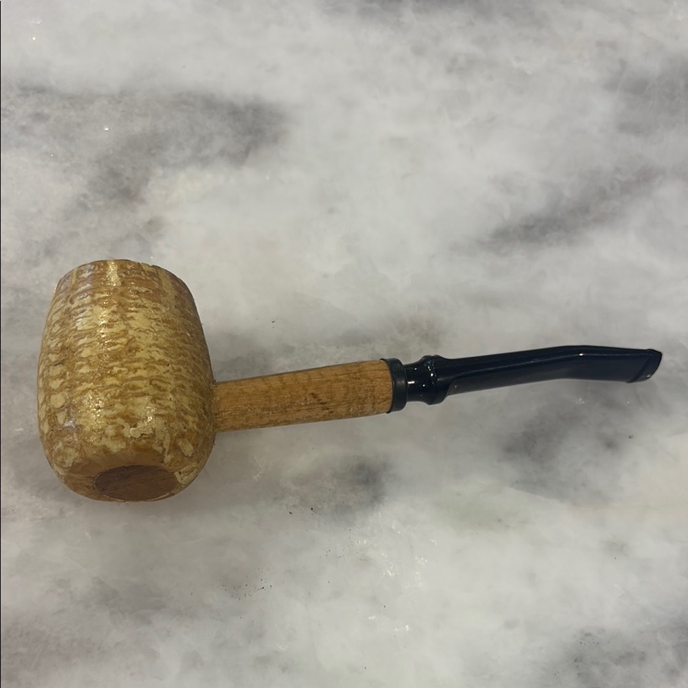 Rustic Corn Cob Pipe With Black Stem